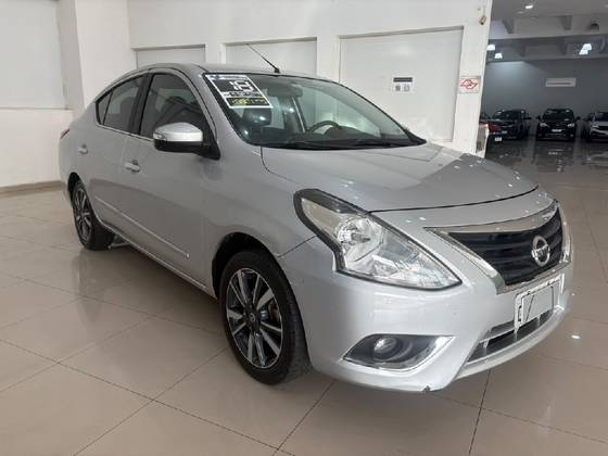 NISSAN VERSA 1.6 16V FLEXSTART UNIQUE 4P XTRONIC NISSAN VERSA 1.6 16V FLEXSTART UNIQUE 4P XTRONIC